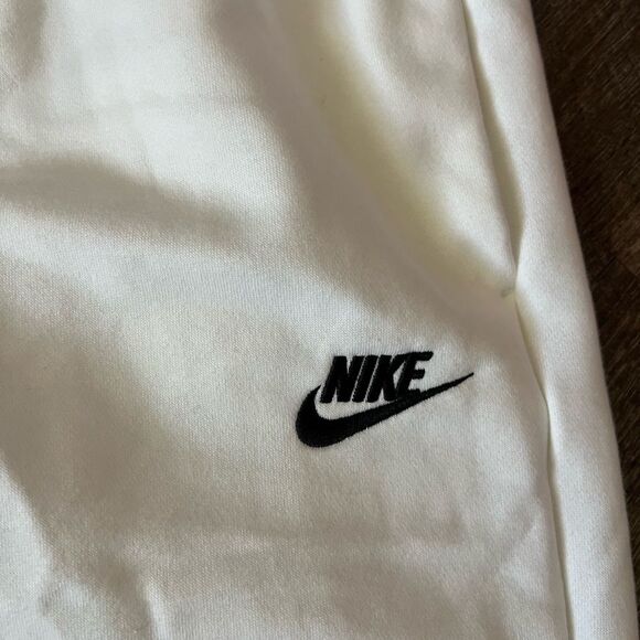 Nike Sportswear Club Fleece Midrise Wide-Leg Pants- Size XXL - Picture 5 of 9